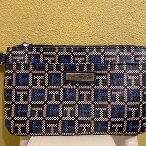 Tommy Hilfiger wristlet